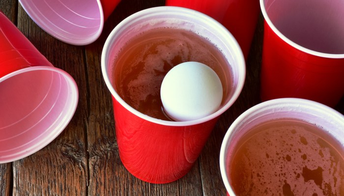 Beer pong 2 balls same cup