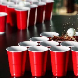 Pong beer cups set balls